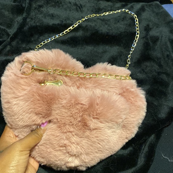 Brand new fluffy pink heart purse - Picture 2 of 4